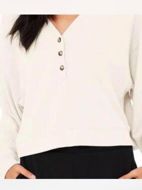 Alolux Cropped Henley